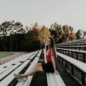 Meet your Posher, Lena